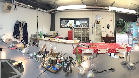 Studio Budgie Galore Ltd - jewellery making school