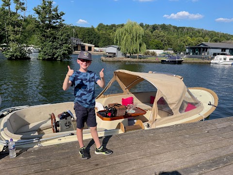 Henley River Boats