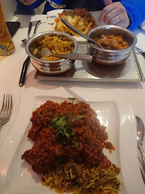 Nazma Tandoori Ellon