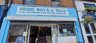 Bridee Buys & Sells