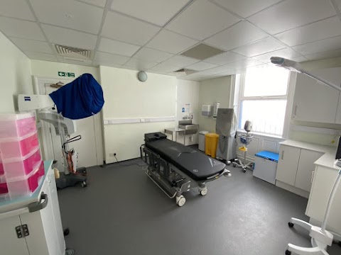 Newmedica Eye Health Clinic & Surgical Centre - Wakefield