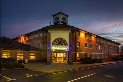 Holiday Inn Express Warwick - Stratford-Upon-Avon, an IHG Hotel