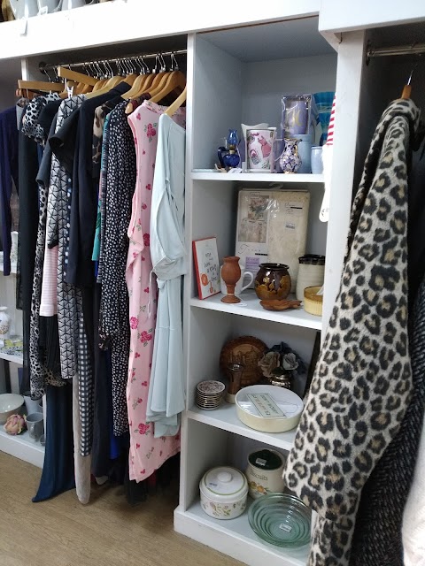 Rowcroft Hospice Shop