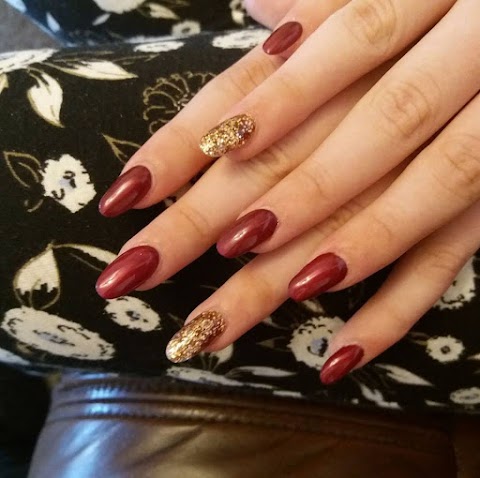 Emma's Nails & Beauty