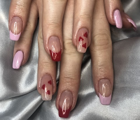 Annettes Nails at Revival Salons