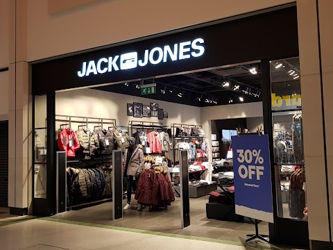 JACK & JONES