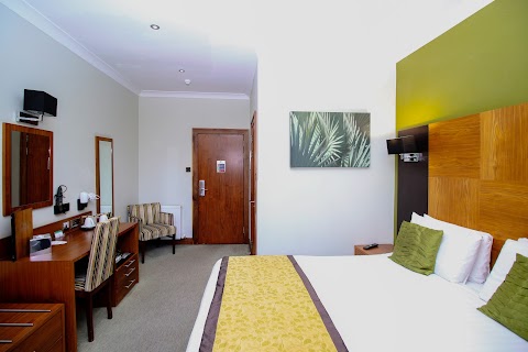 Acorn Hotel - BOOK DIRECT FOR BEST RATES! WE'RE CHEAPER THAN ONLINE TRAVEL AGENTS!