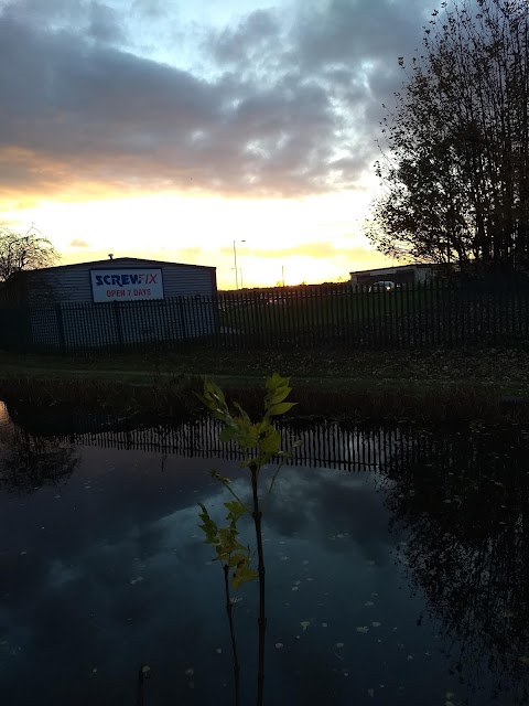 Screwfix Walsall Wood