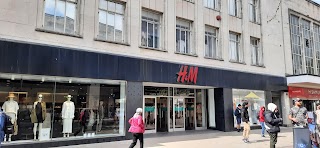 H&M