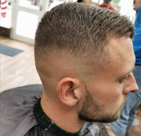 Top Cut Barbers - Middleton