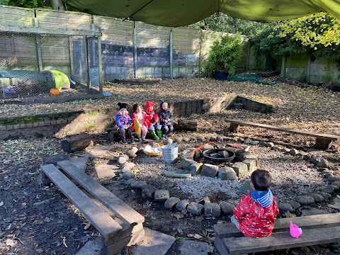 Kids adVentures Prestwich Nursery and Forest School