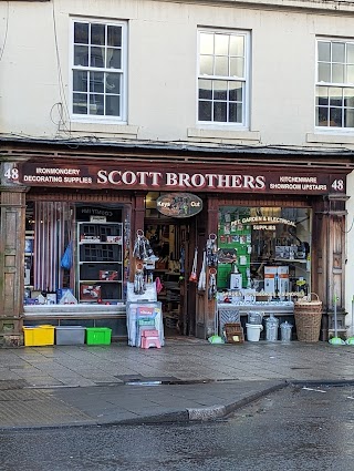 Scott Brothers