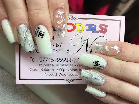 Colours Nails Harpurhey