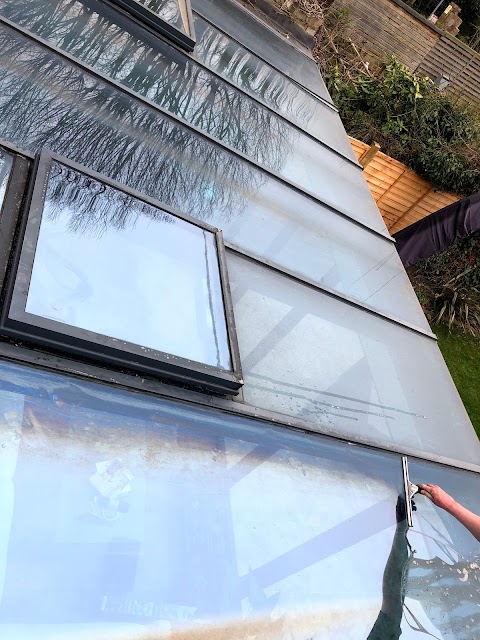 Apple Shine Window Cleaning Services