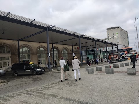 Paragon Interchange Taxi Rank