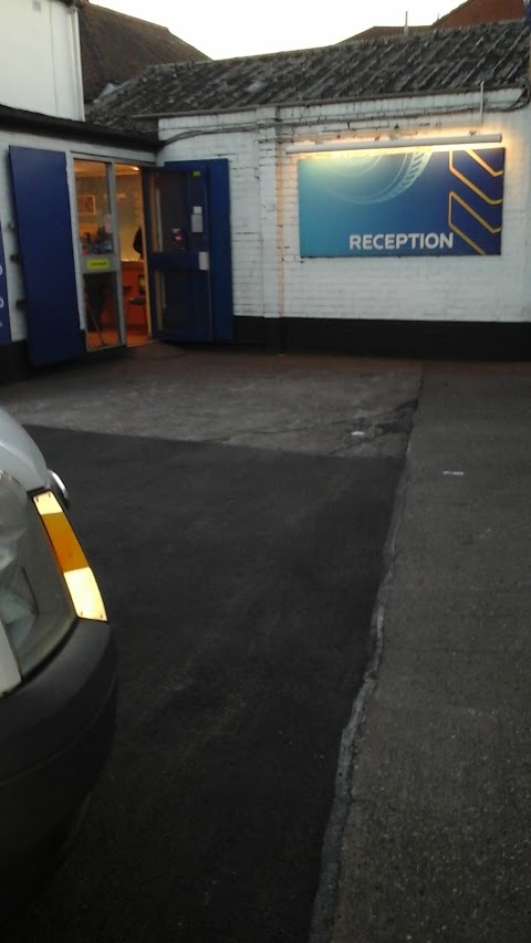 Kwik Fit - Birmingham - Queslett Road