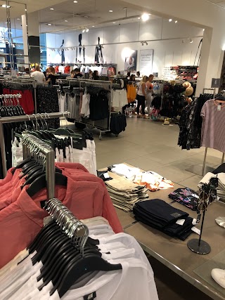 H&M