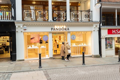 Pandora Chester