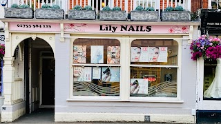 Lilly Nails