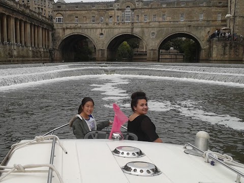 Escape to the River skippered boat trips