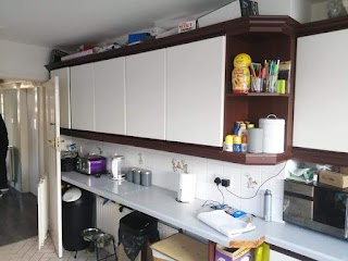 K spray Kitchens & Funiture