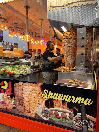 Dubai Shawarma