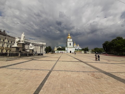 Пам'ятник княгині Ользі