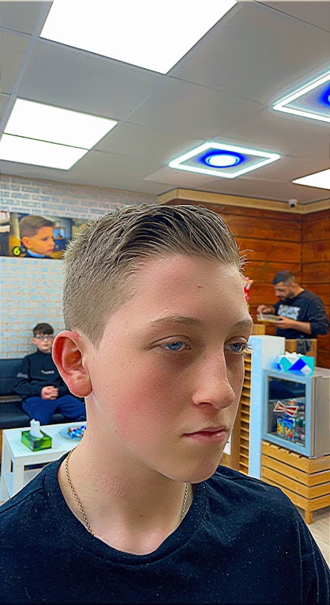 Fade zone barber