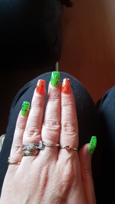 Tommys Nails