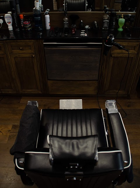 RAVEN Barbers Fitzrovia, London W1