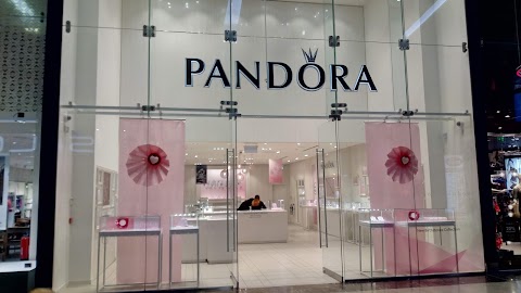 Pandora Bradford