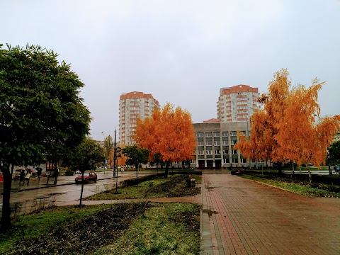 Дніпровська районна державна адміністрація