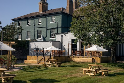 The Hightown Pub & Kitchen