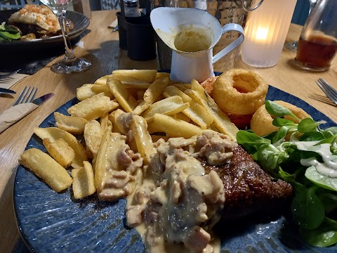 The Saracens Head Steak House