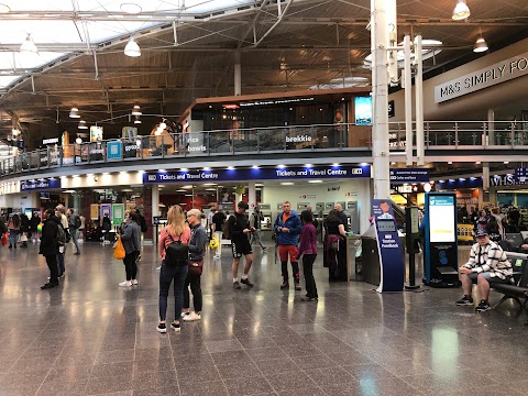 YO! To Go Manchester Piccadilly Station