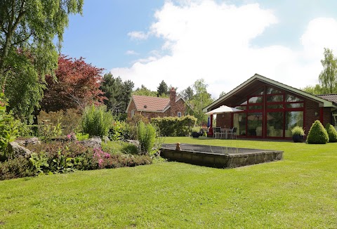 Surlingham Lodge Holiday Cottages