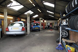 Larch Farm Garage