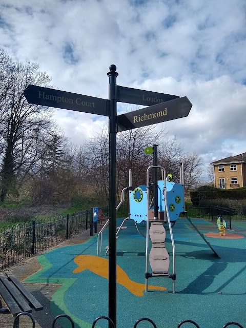 Burnell Avenue Play Space