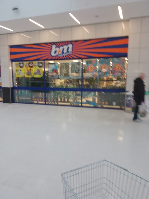 B&M Store