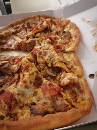 Carolines Pizza