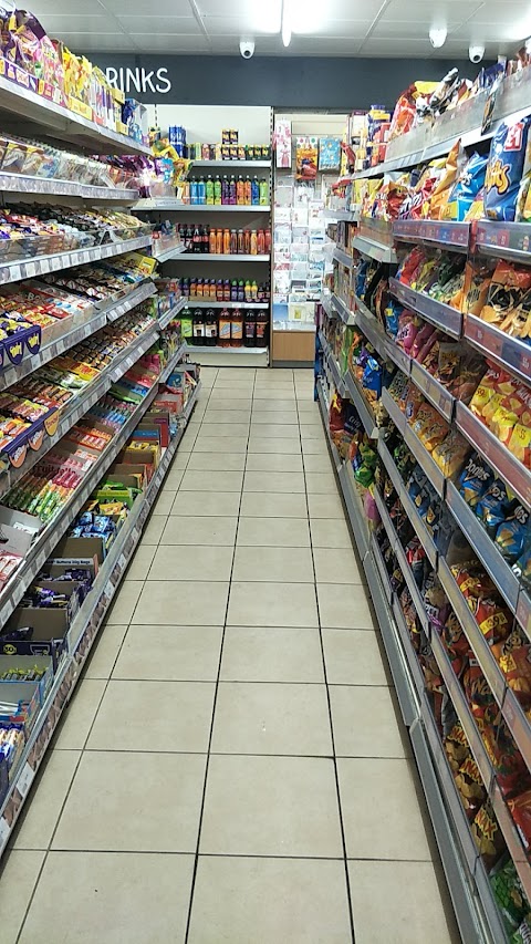 Tiwana Supermarket