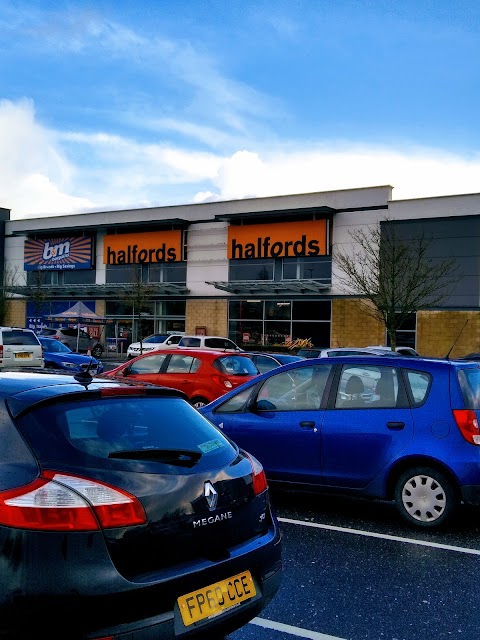 Halfords - Llanelli