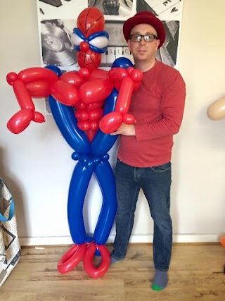 Benny Balloon - Children's Party Entertainer - Magic, Balloons & Kids Discos