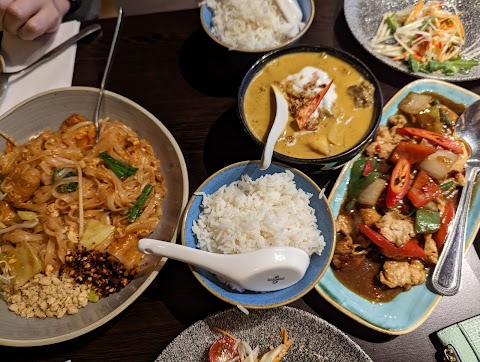 Mum Likes Thai Food (Restaurant/Takeaway/Bethnal Green)