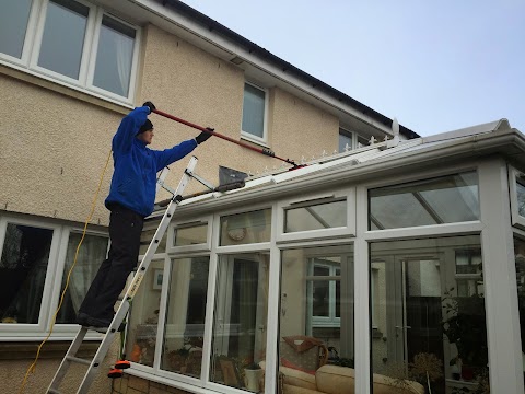 Premier Reach & Clean Window Cleaning