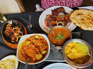 Voujon Indian Restaurant and Takeaway in Brough