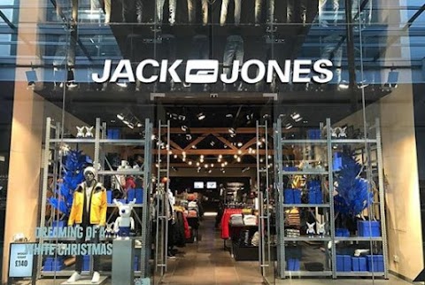 JACK & JONES