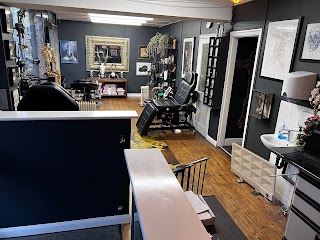 Artbee Ink Tattoo Shop in Guildford