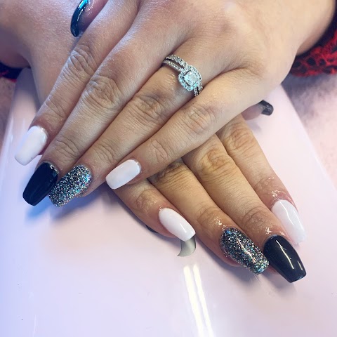 Claws Nail Studio