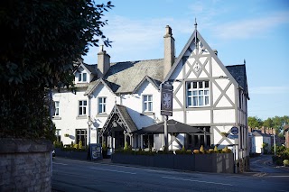 De Trafford Arms Hotel